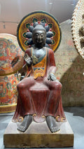 Statue Red