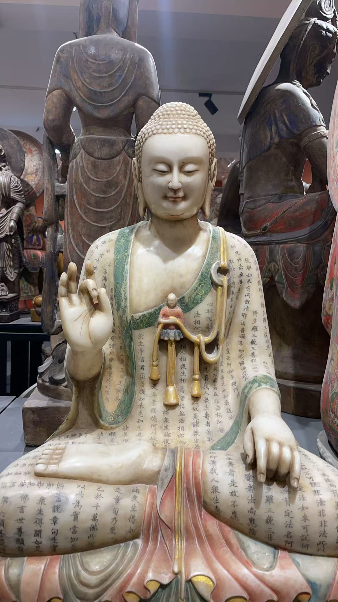 Statue Scripture